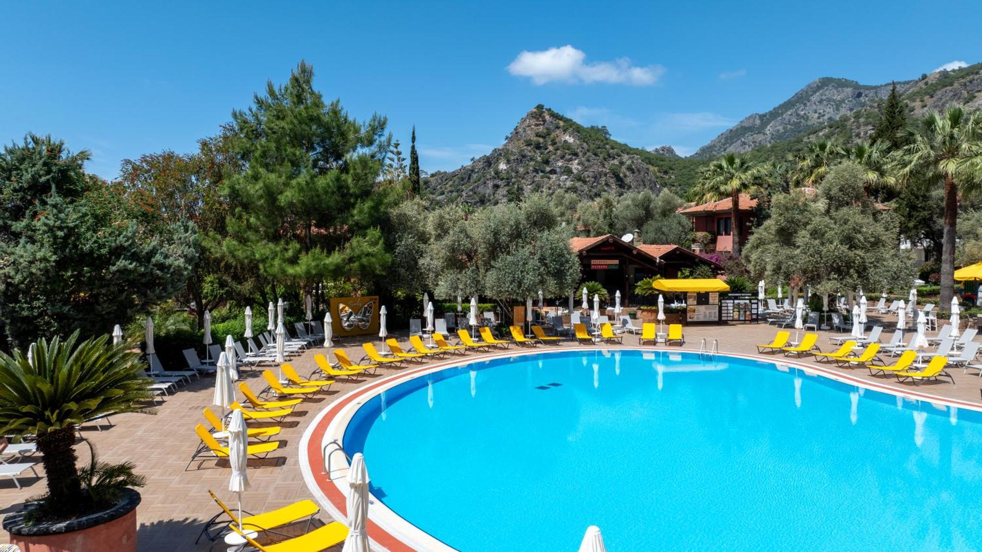 Sundia By Liberty Suncity Oludeniz Exterior foto