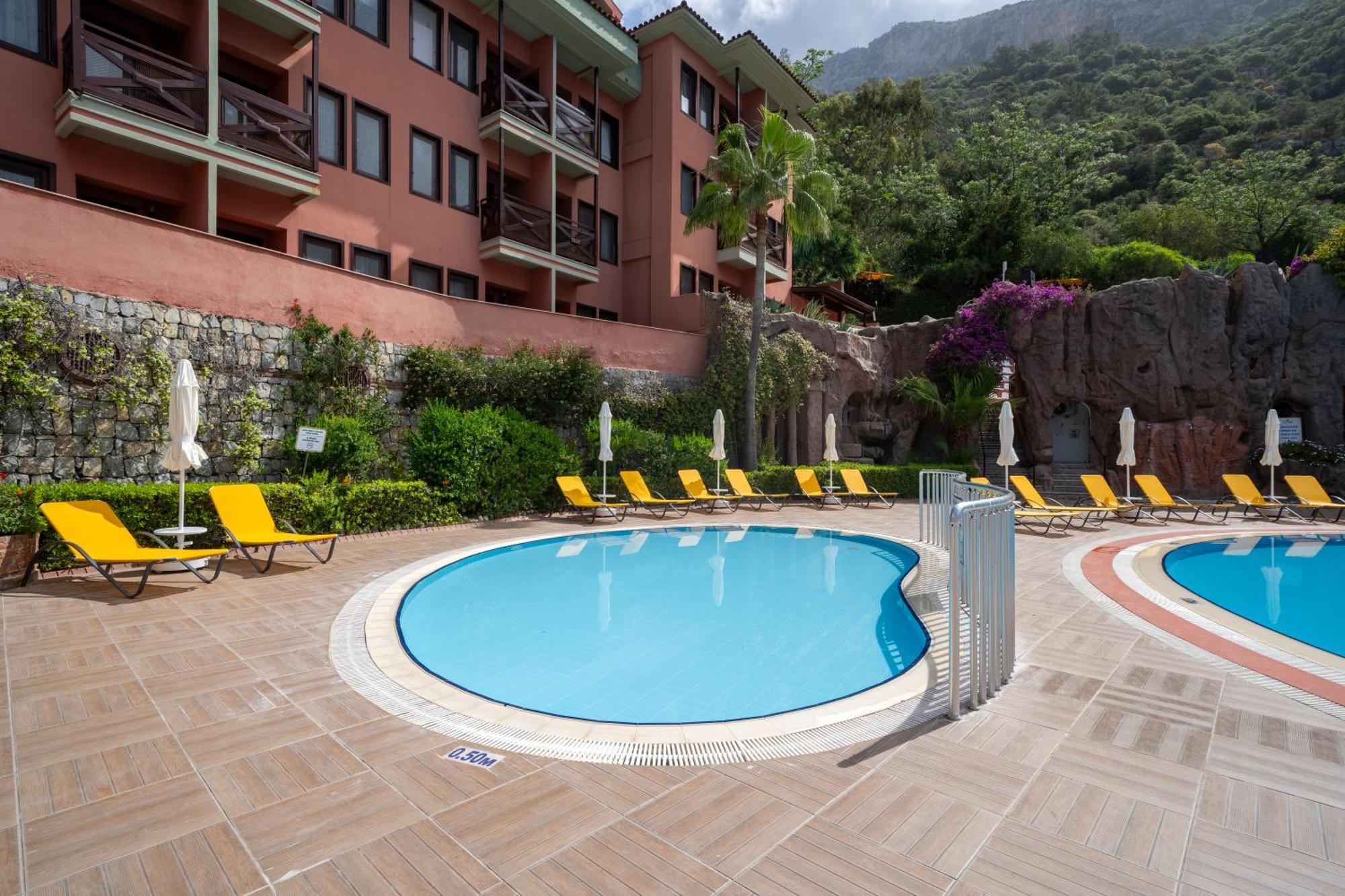 Sundia By Liberty Suncity Oludeniz Exterior foto